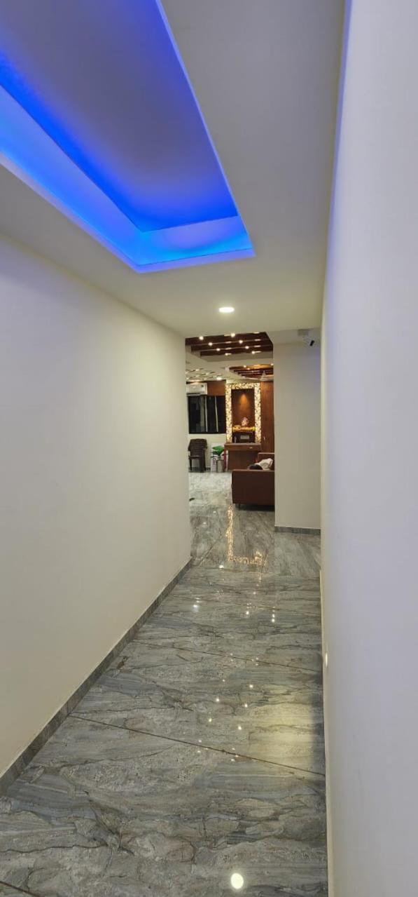 אחמדאבאד Hotel Sun Shine מראה חיצוני תמונה