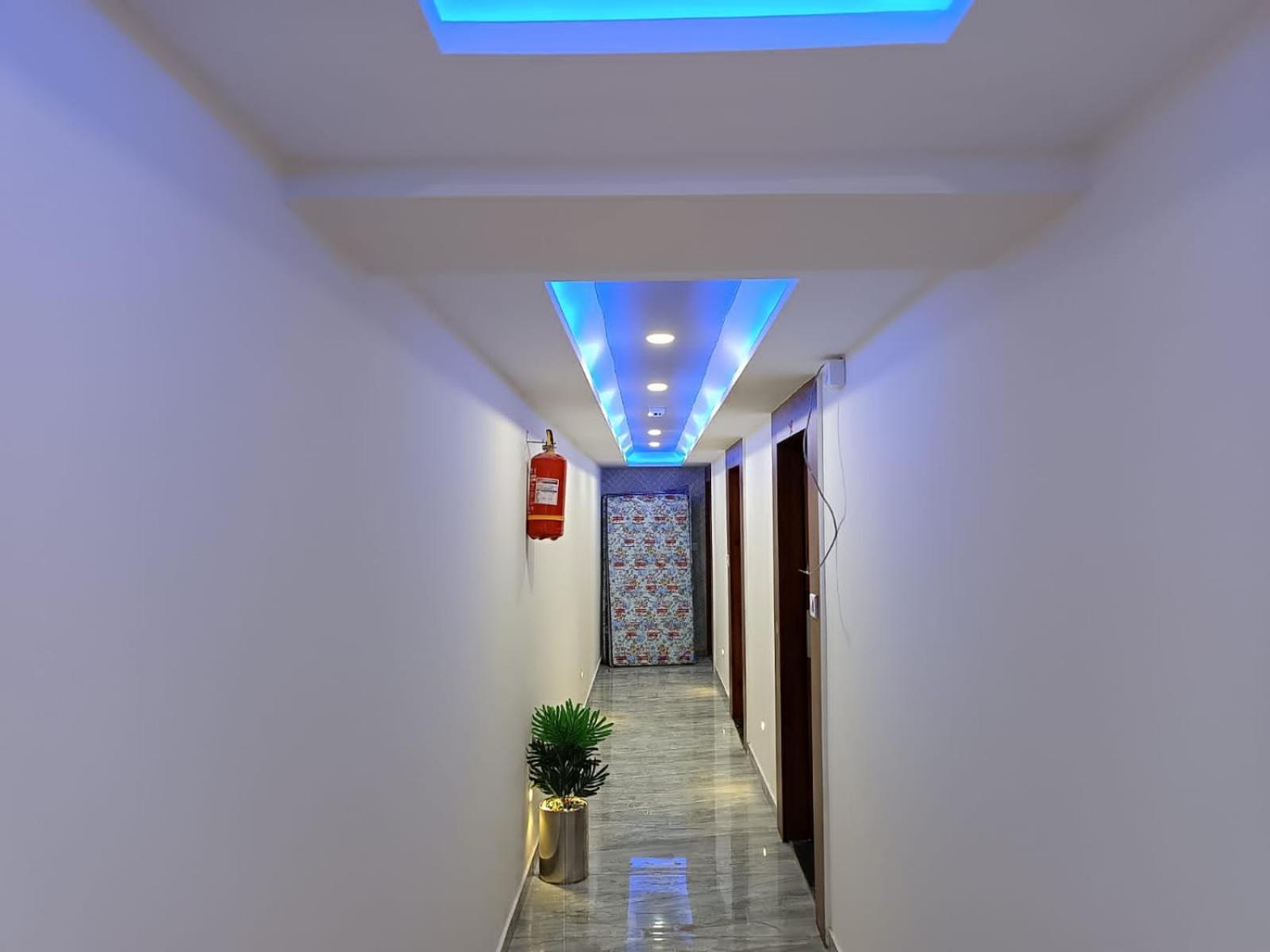 אחמדאבאד Hotel Sun Shine מראה חיצוני תמונה